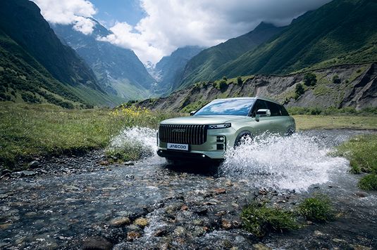 Путешествуйте без забот на JAECOO J7 с полным приводом